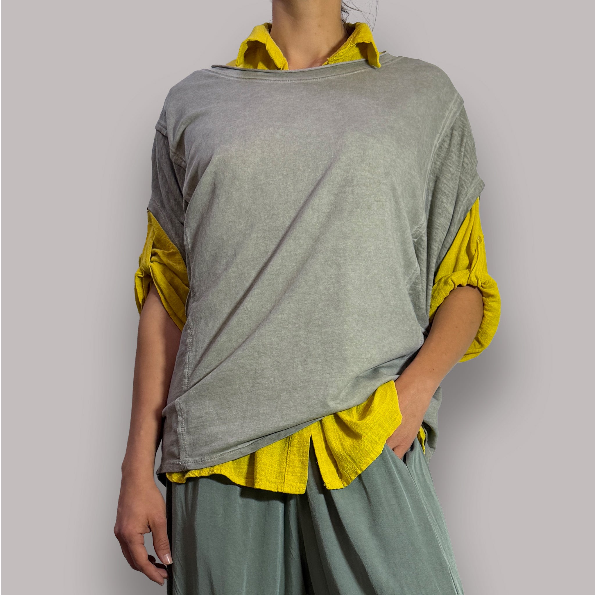 CCT CAMISETA CORTE VERTICAL LISO